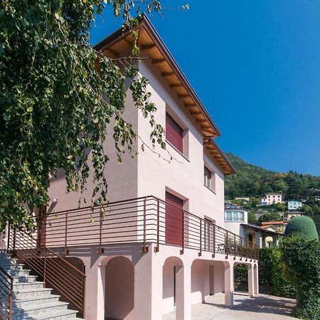 Villa Vittoria - The House Of Travelers เชอร์นอบบิโอ ภายนอก รูปภาพ