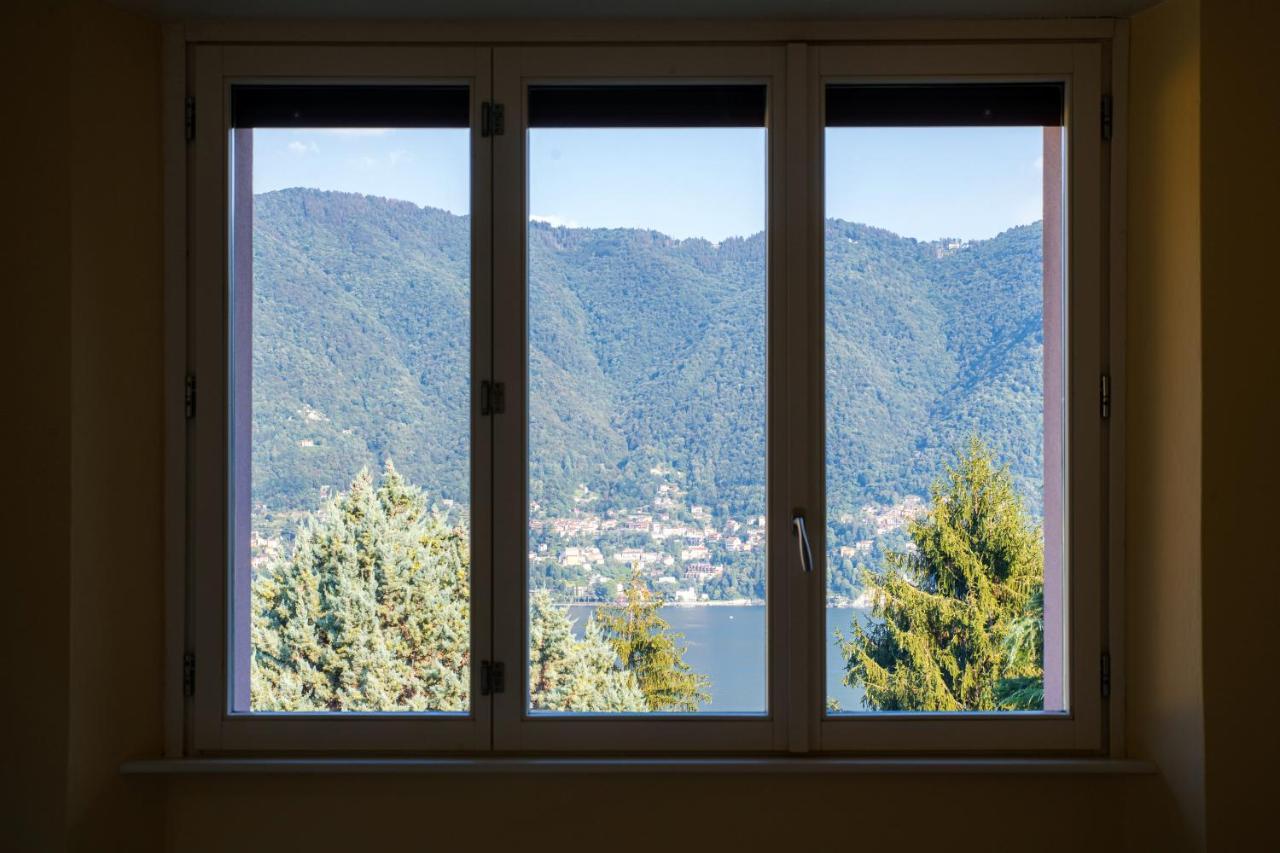 Villa Vittoria - The House Of Travelers เชอร์นอบบิโอ ภายนอก รูปภาพ