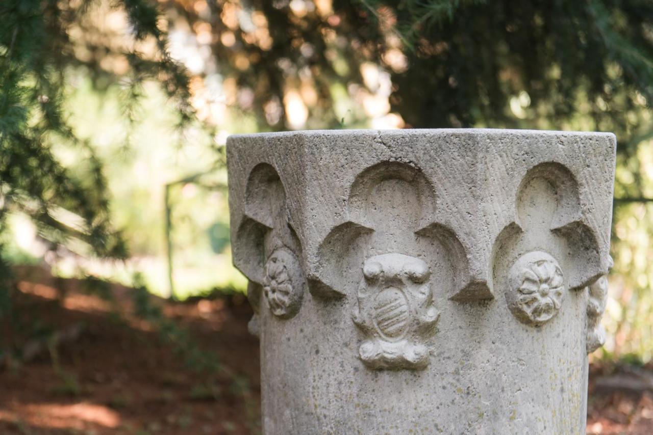 Villa Vittoria - The House Of Travelers เชอร์นอบบิโอ ภายนอก รูปภาพ