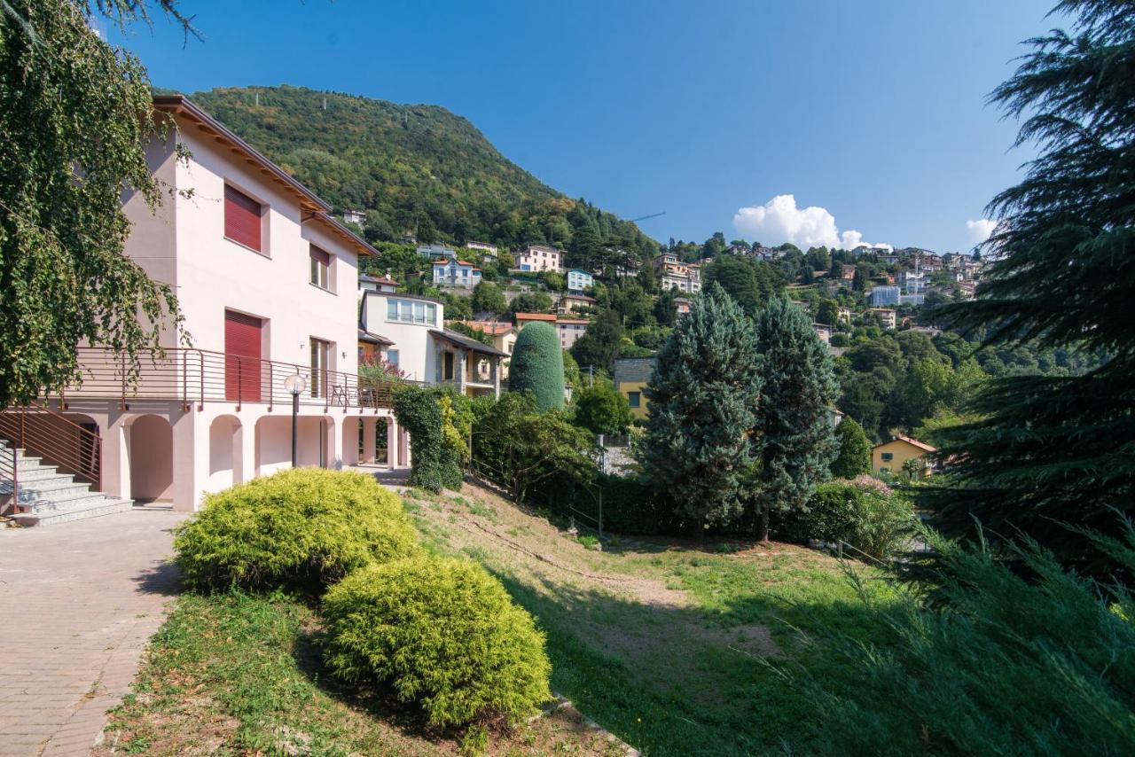 Villa Vittoria - The House Of Travelers เชอร์นอบบิโอ ภายนอก รูปภาพ